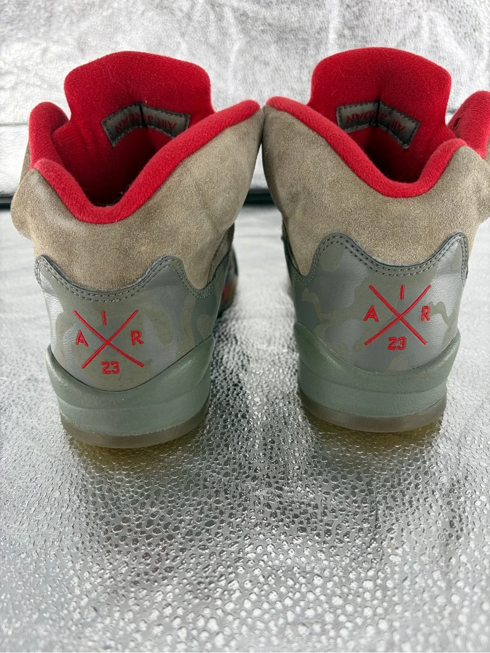 Air Jordan 5 Camo Gray Red